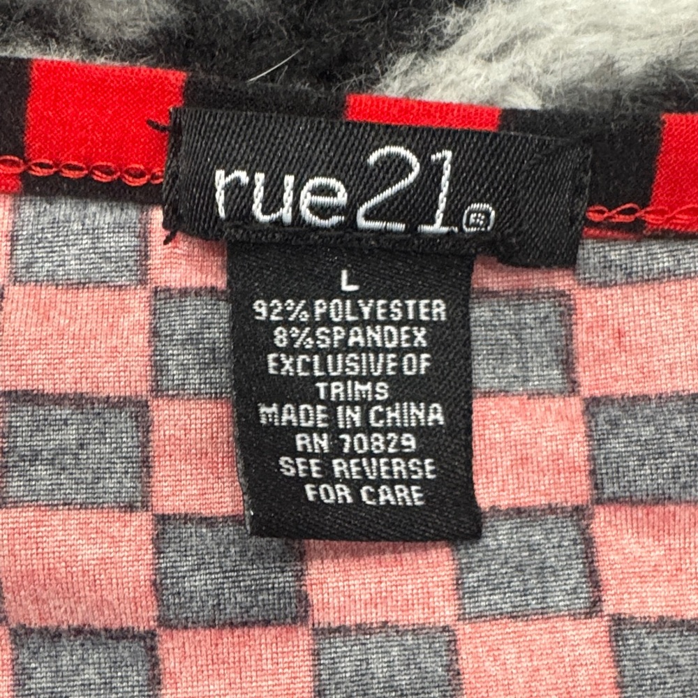 Rue21 Red and Black Checker Tie-Front Crop Top - Picture 2 of 5